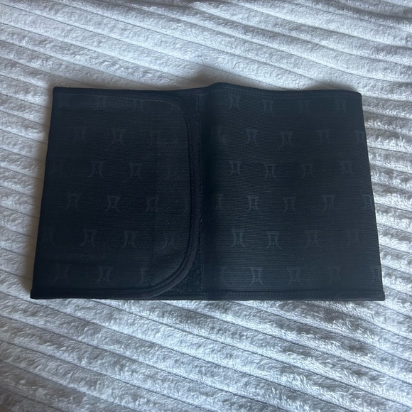 Postpartum Belly wrap - Picture 2 of 3